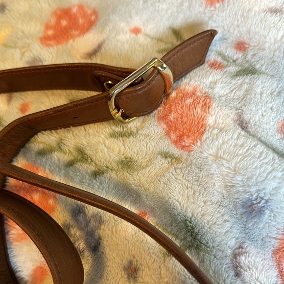 Etienne aigner genuine leather Crossbody bag - Picture 2 of 7